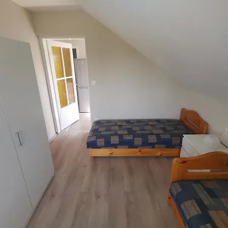 Zeteny Vendeghaz Konukevi